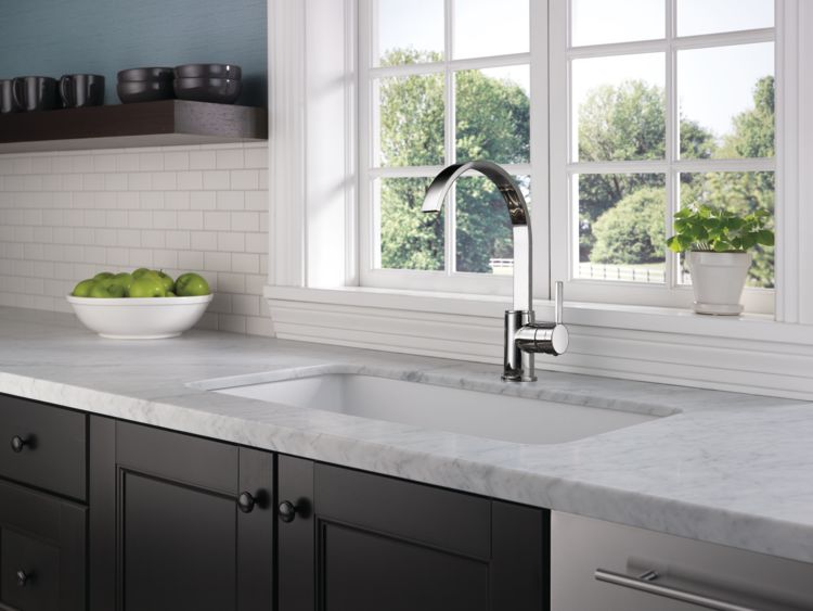 Mandolin™ Kitchen Collection Delta Faucet