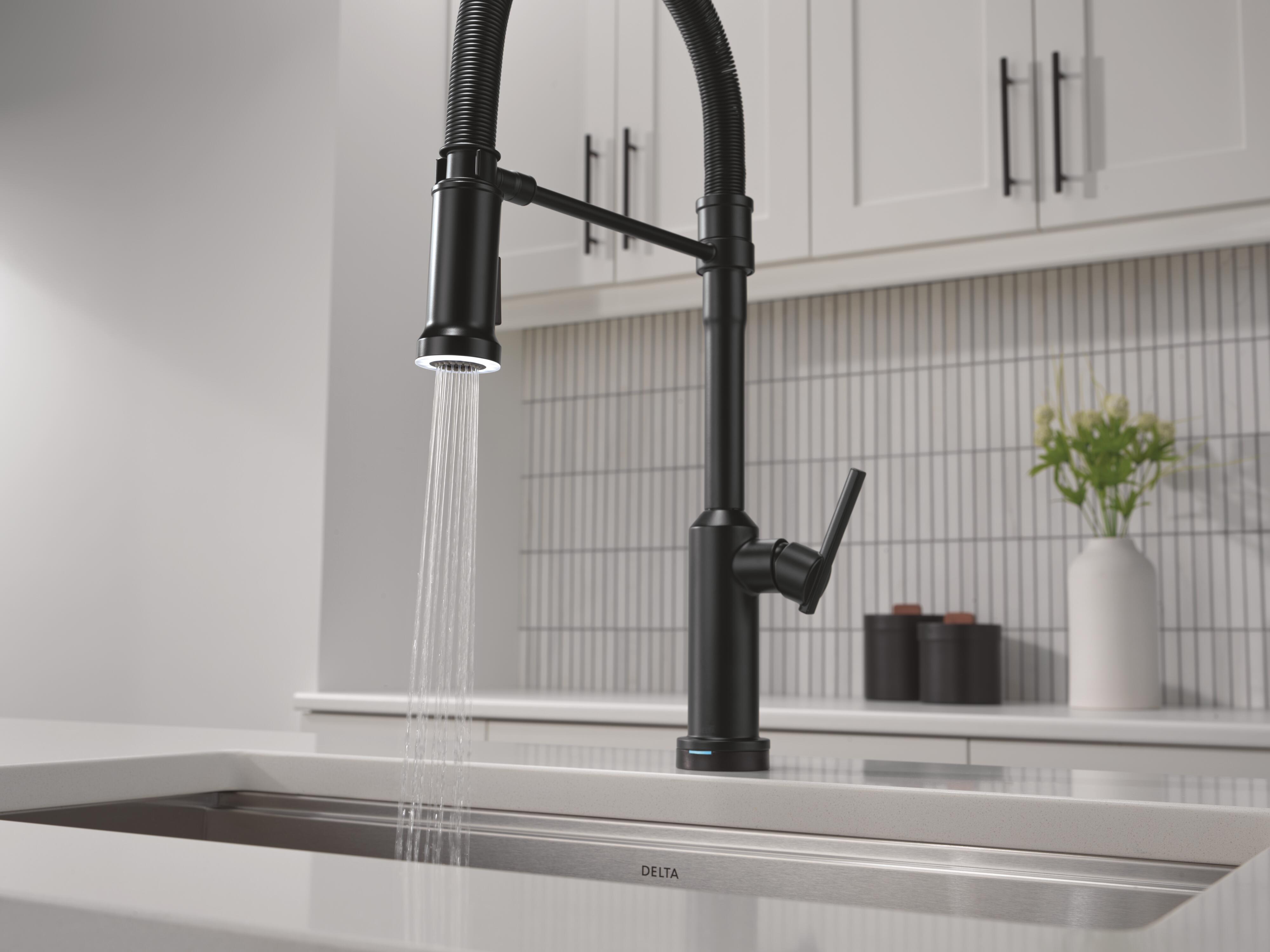 	9685tl-bl-dst_water_spotlight_day_06.jpg